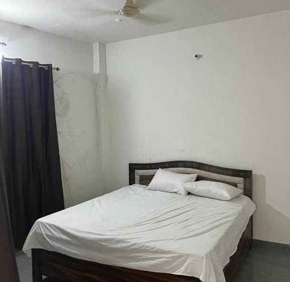 Отель Oyo 81218 Rk Oyo