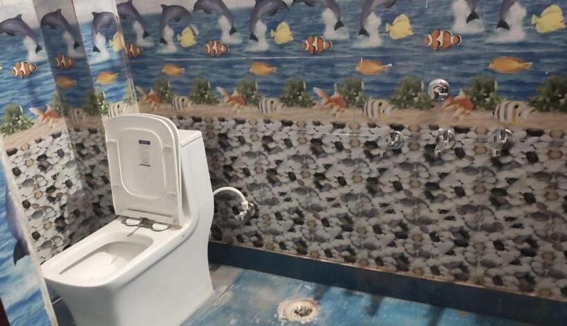 Отель Oyo 81218 Rk Oyo