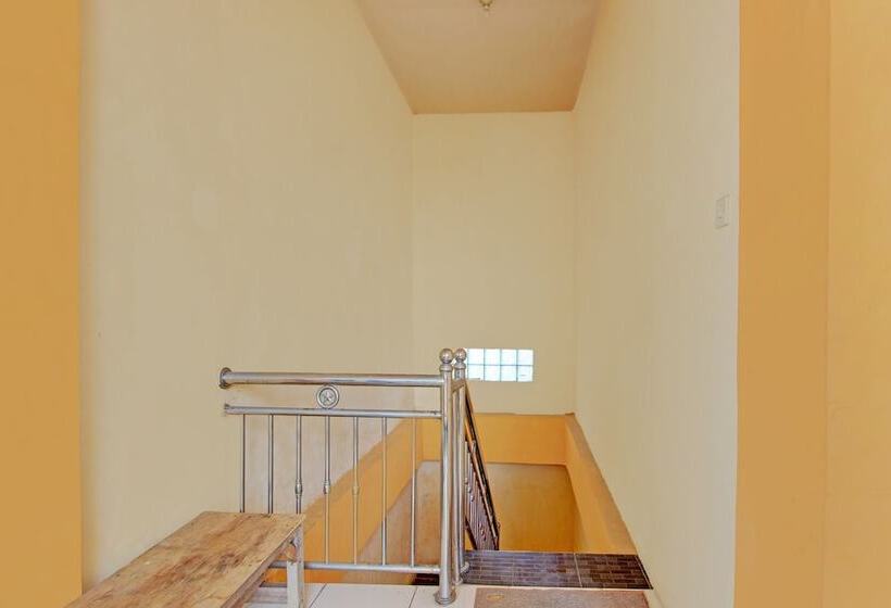 Отель Sakeena Syariah Purwodadi Redpartner