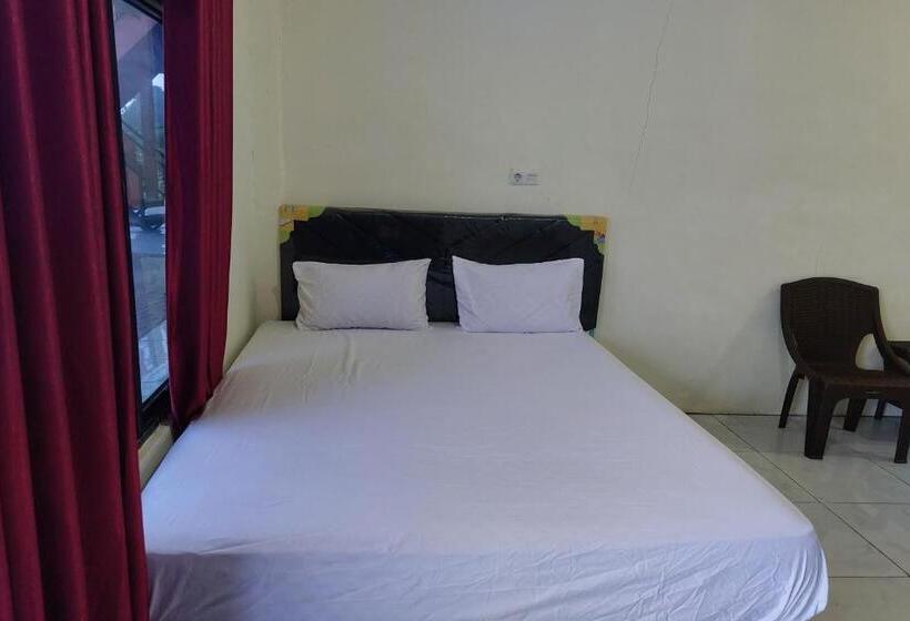 ホテル Oyo 92545 Wawi Kadio Homestay