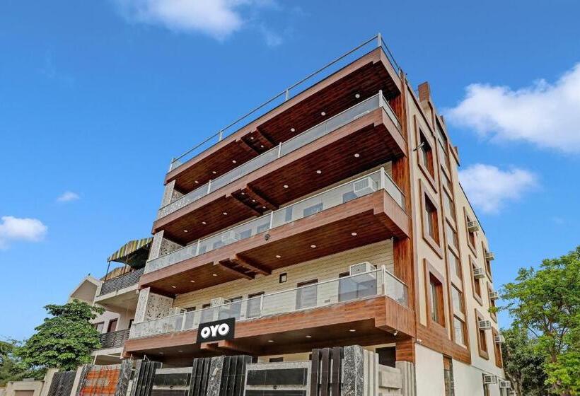 هتل O Moon Light Residency