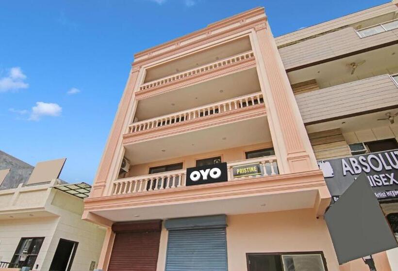 Hotel O Pristine