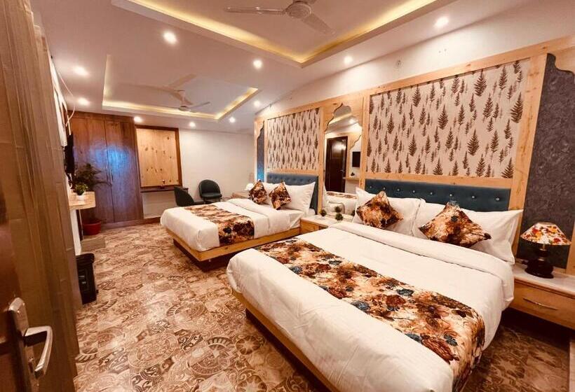 בית מלון כפרי Pine Rock Mountain View, Mussoorie
