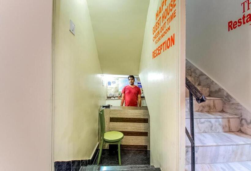 Отель Spot On 81255b Happy Guest House