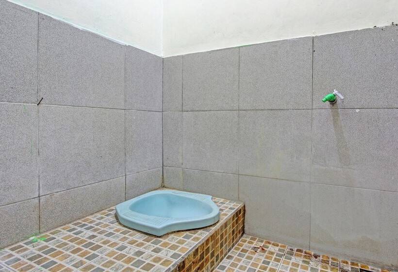 Отель Spot On 92540 Karomah Kostel Syariah