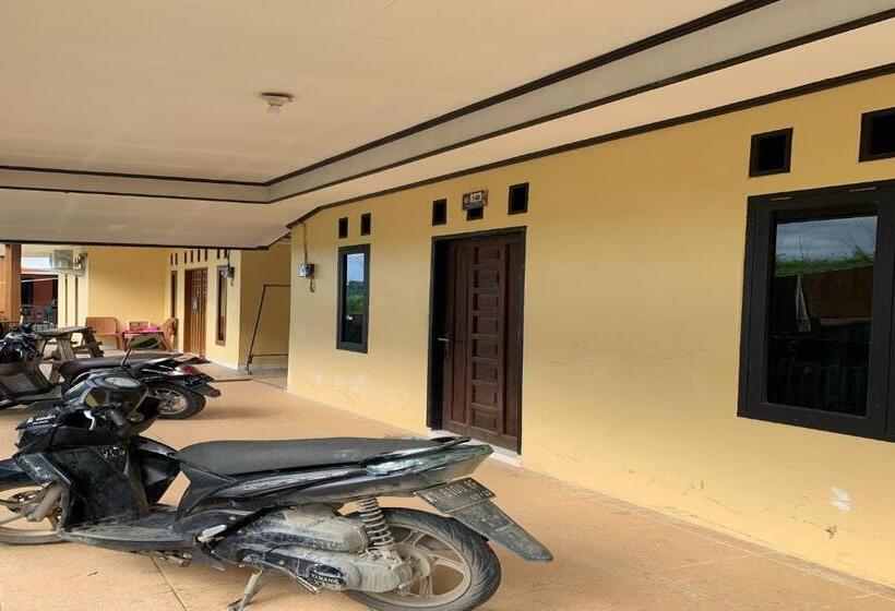 בית מלון כפרי Spot On 92544 Senja Homestay