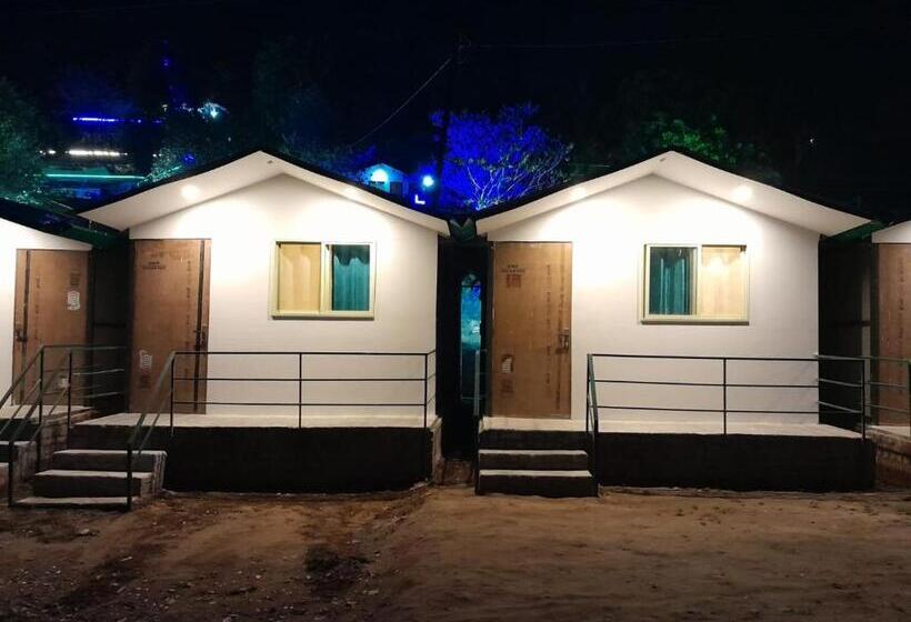 בית מלון כפרי The Hill Mount Resort Shivpuri