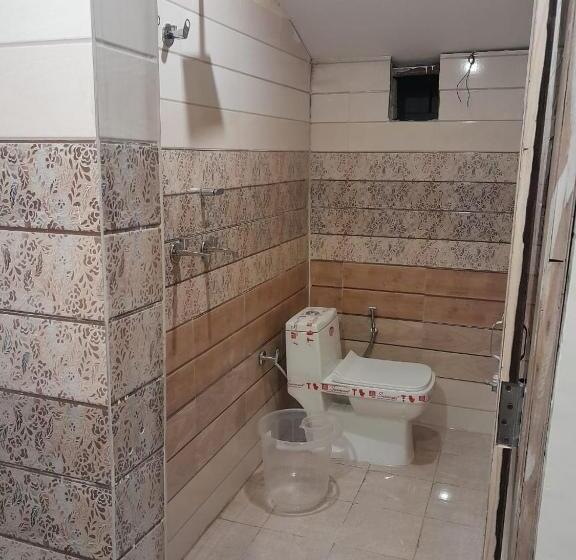 בית מלון כפרי The Hill Mount Resort Shivpuri