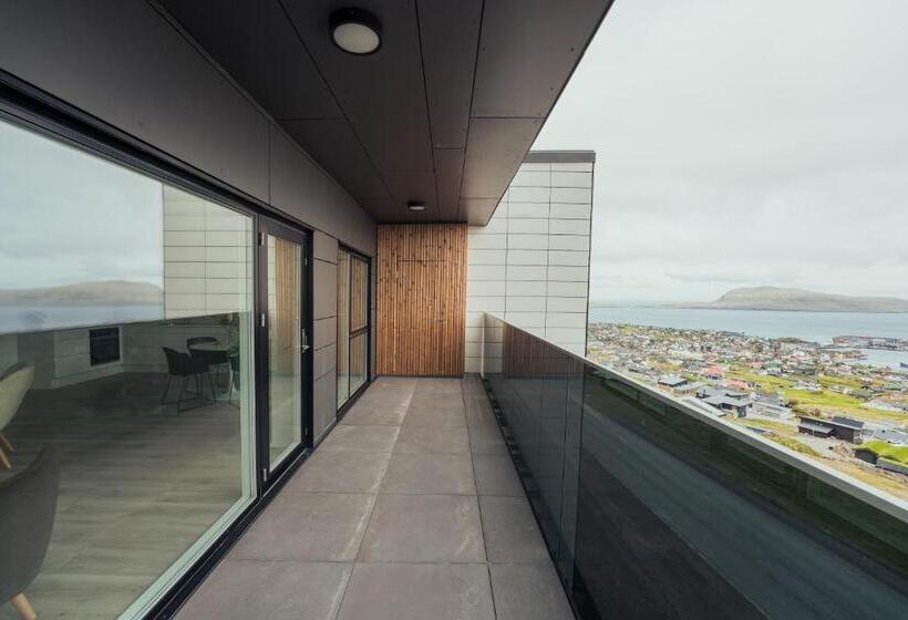 Nordic Swan Aparthotel With Panoramic Seaview