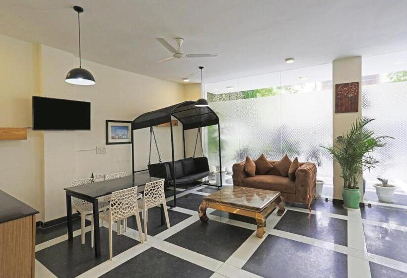 פנסיון Ab Inn Huda City Center