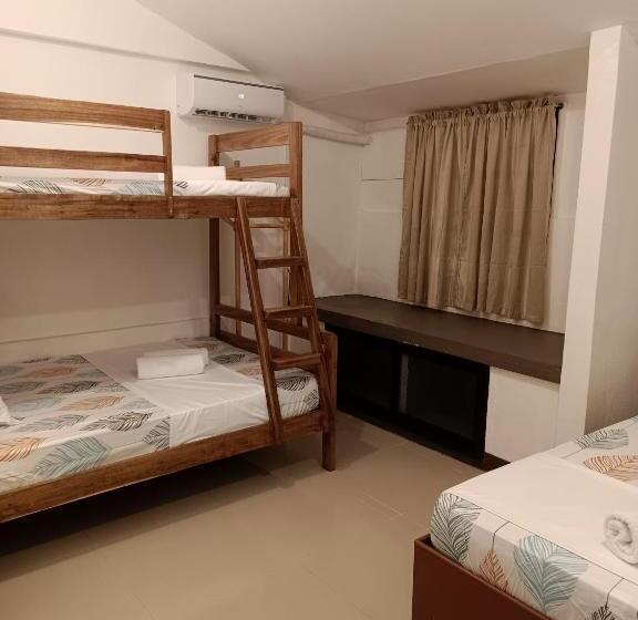 پانسیون Elisha S Guest House