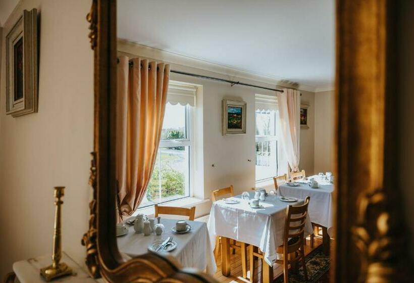 펜션 Móinéir House