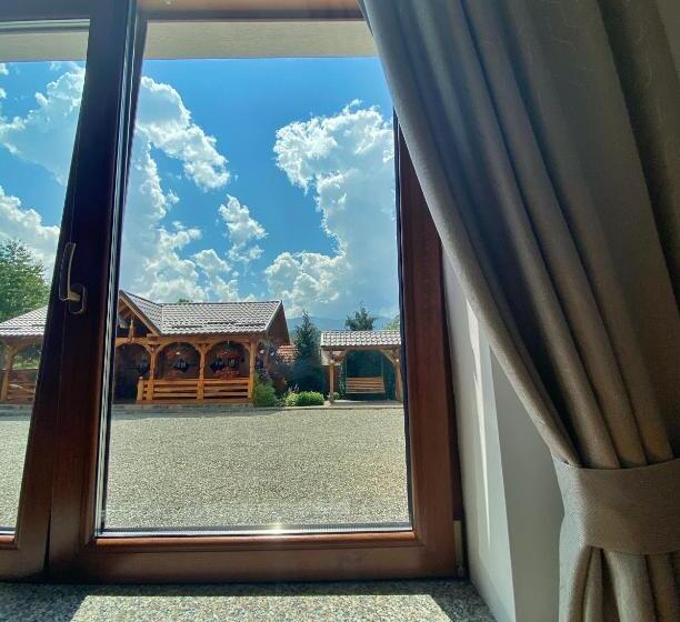 Pensiunea Carmen Borșa