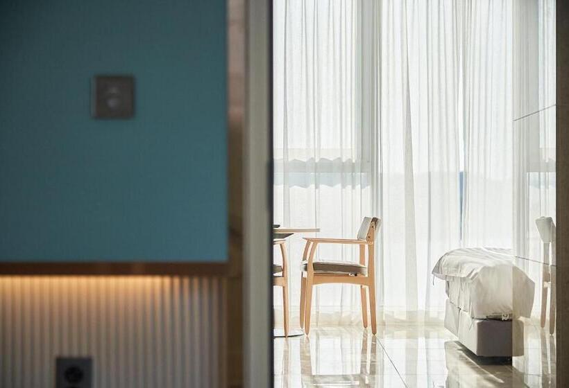 Yeosu Calacatta Hotel & Resort