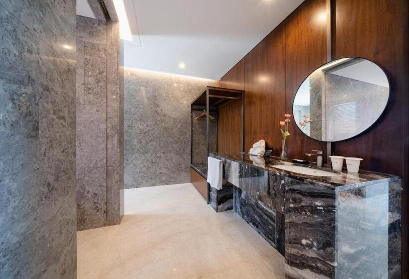 Yeosu Calacatta Hotel & Resort