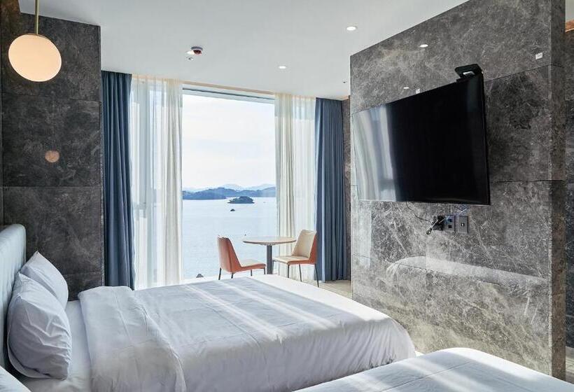 Yeosu Calacatta Hotel & Resort