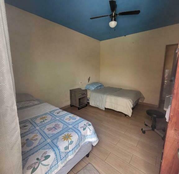 Общежитие Pinoy Hostal