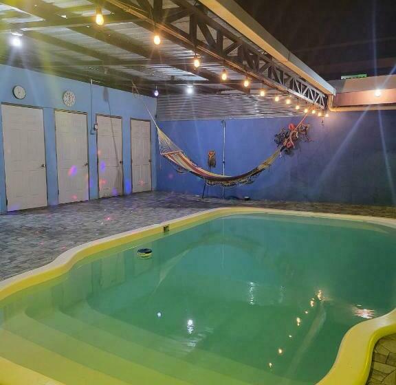 Общежитие Pinoy Hostal