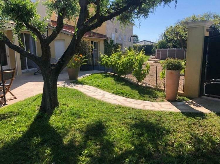 ベッドアンドブレックファースト Chambres D Hotes Violetta