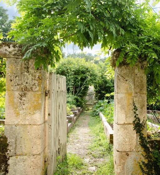 مبيت وإفطار La Croix Des Granges