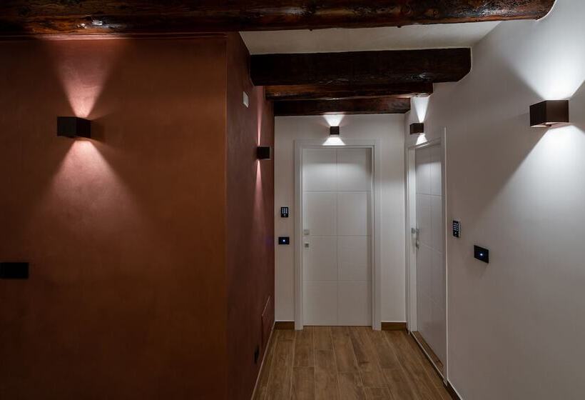 مبيت وإفطار Sofi Center Rooms