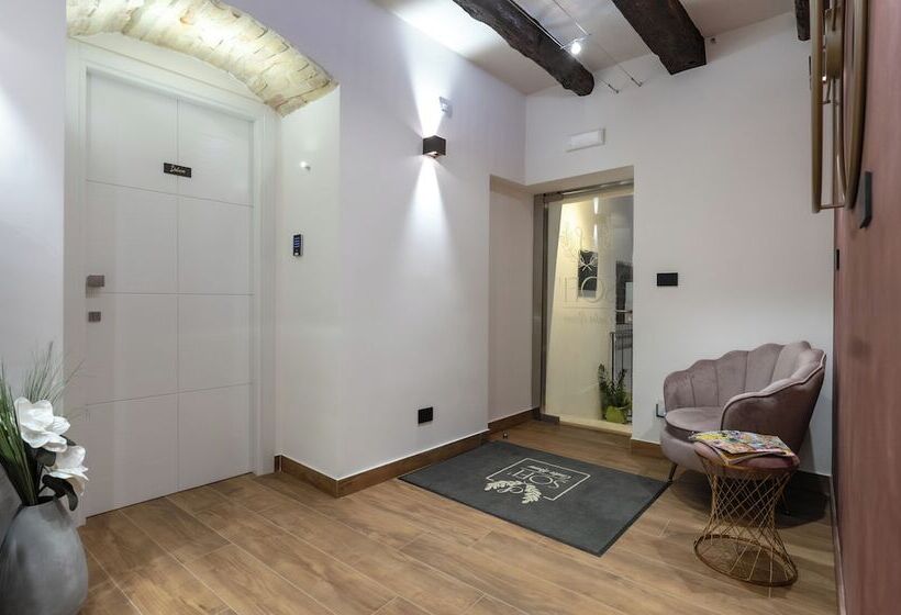 مبيت وإفطار Sofi Center Rooms