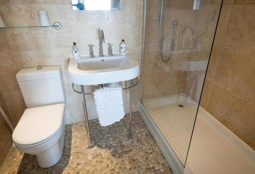 Chesil Beach Lodge Burton Bradstock Dorset Dt64rj