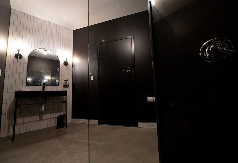 فندق Arch And Cable