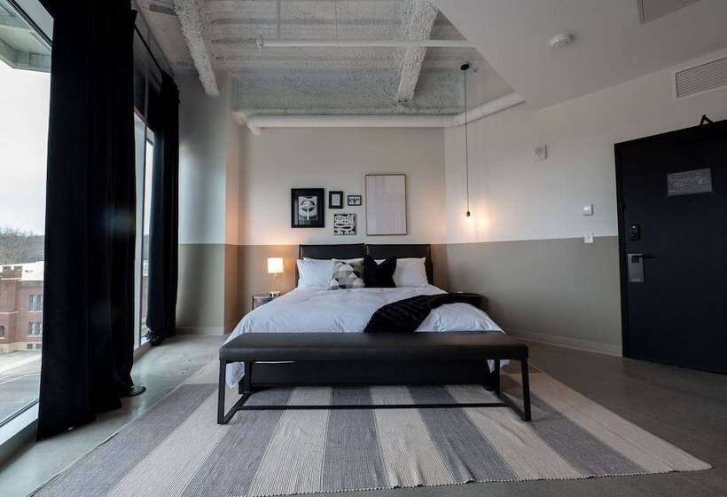 فندق Arch And Cable