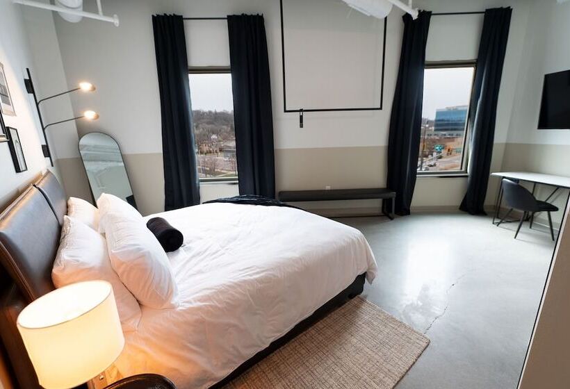 فندق Arch And Cable