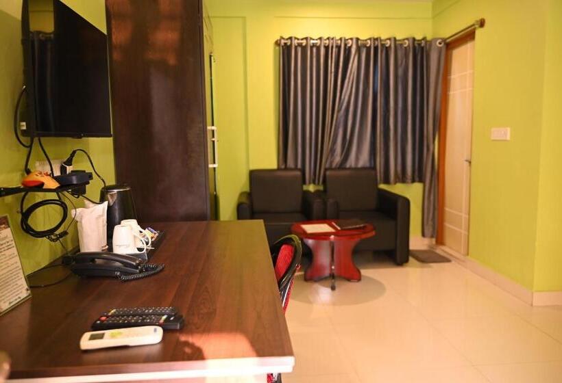 فندق Banabani Resort