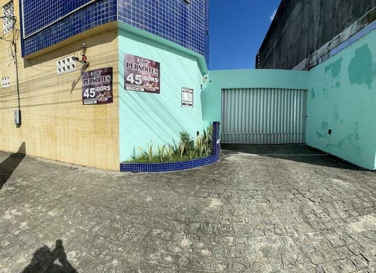 فنادق الكبسولة Pousada Delirios