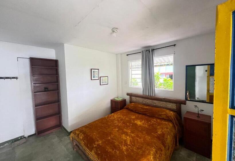 בית מלון כפרי Las Hamacas