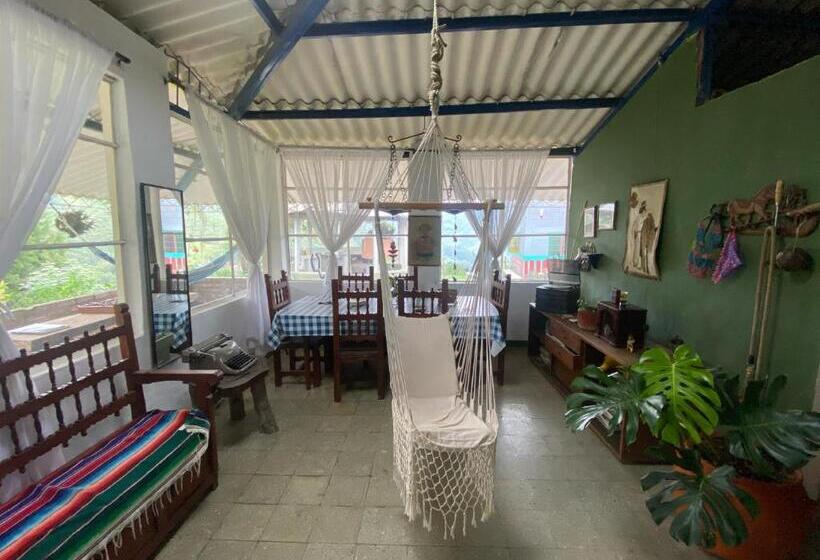 בית מלון כפרי Las Hamacas