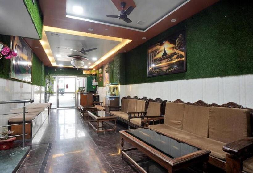 בית מלון כפרי Oyo Flagship 81231 Urmila Guest House