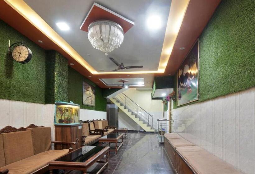 בית מלון כפרי Oyo Flagship 81231 Urmila Guest House