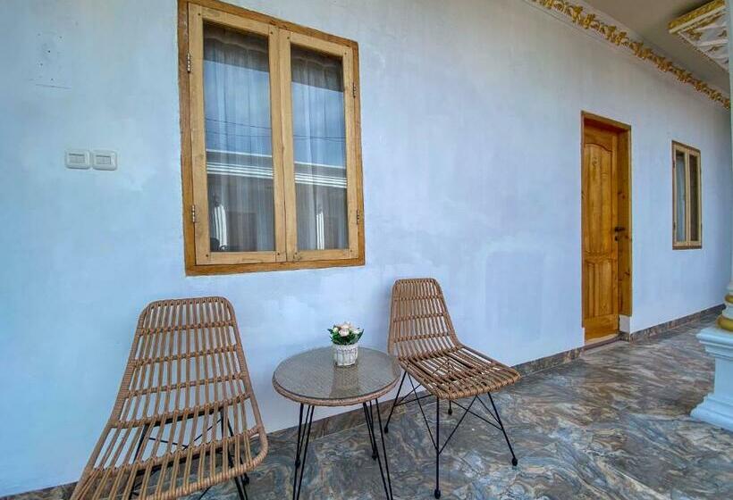 فندق Rumah Windy Guest House Bira