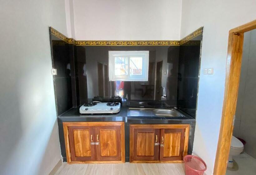 فندق Rumah Windy Guest House Bira