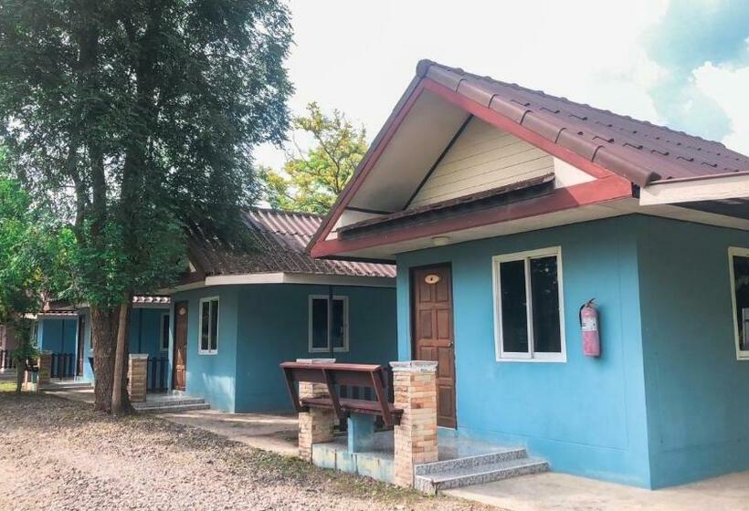 پانسیون Ban Rai Plai Na บ้านไร่ปลายนารีสอร์ท