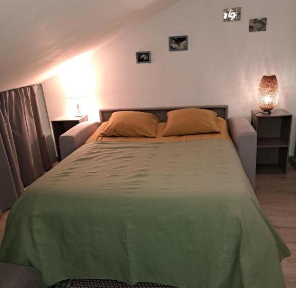 بنسيون Gites Des Loyes