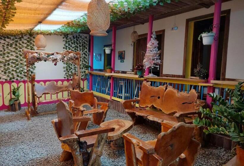 펜션 Hostal Casa Madrigal