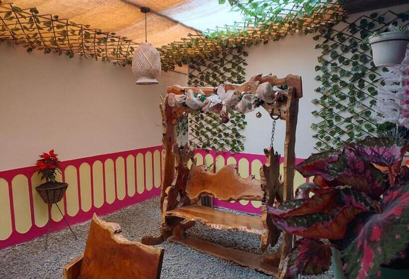 펜션 Hostal Casa Madrigal