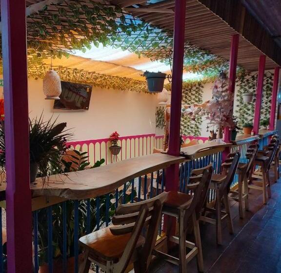 펜션 Hostal Casa Madrigal