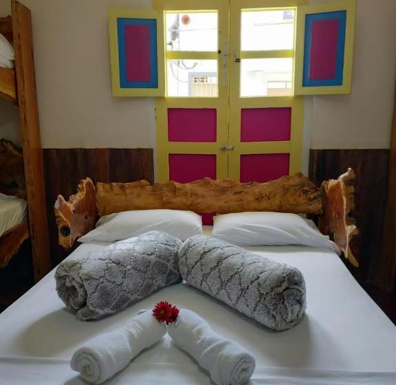 펜션 Hostal Casa Madrigal