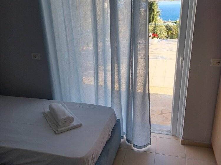 פנסיון Ionian View Guest House