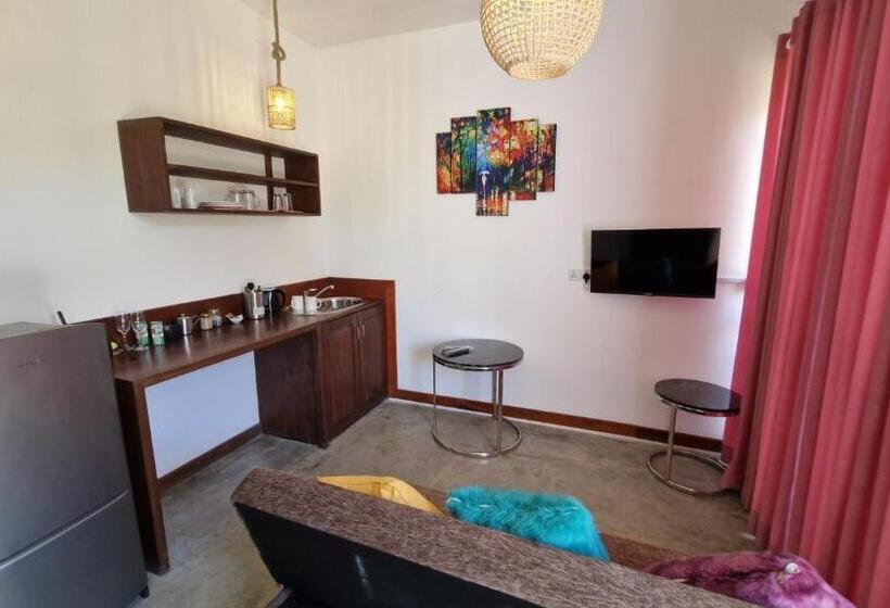 פנסיון O Neill S Cottage