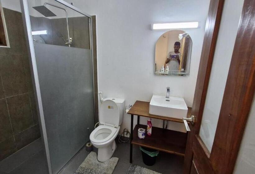 פנסיון O Neill S Cottage