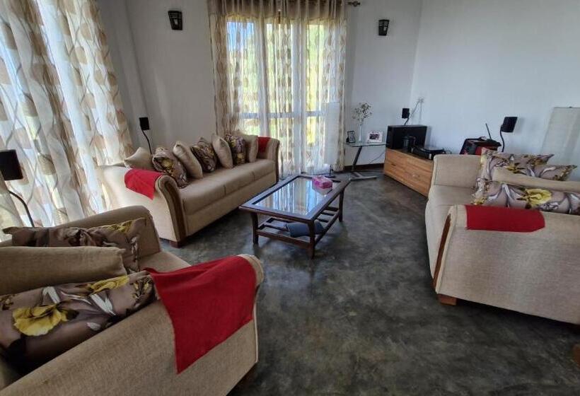 ペンション O Neill S Cottage