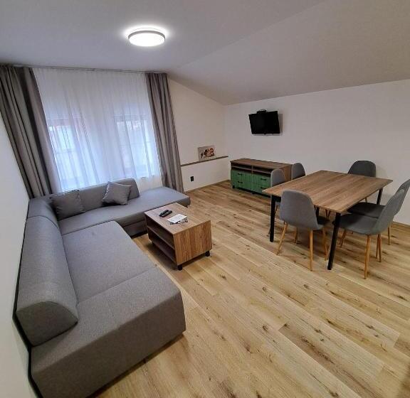 膳宿费 Penzion Aurelia Donovaly