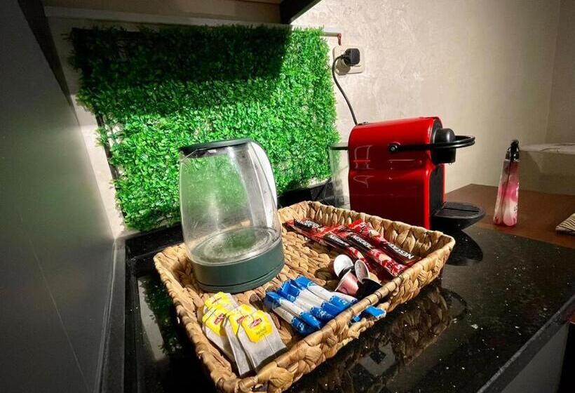 شقة فاخرة الشميساني غرفة او غرفتين او ثلاث